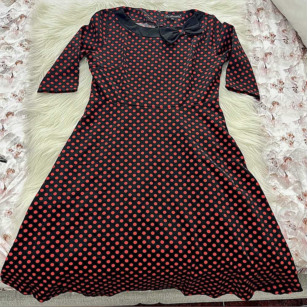 Cai Diec Nu Rockabilly polka dot midi dress